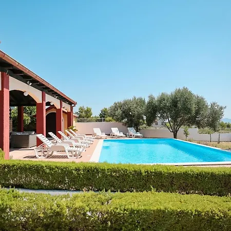 Hacienda Sanchi With Private Pool