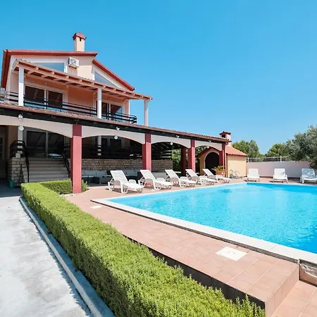 Hacienda Sanchi With Private Pool