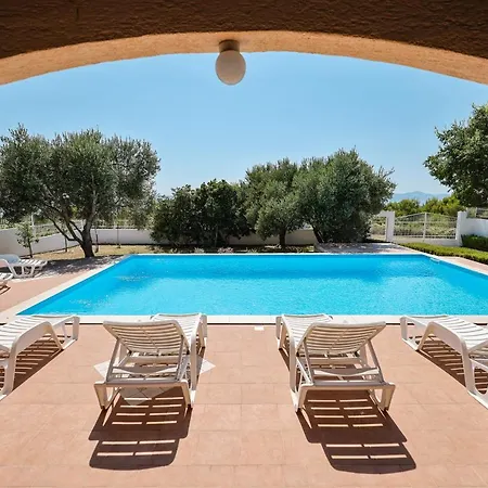 Hacienda Sanchi With Private Pool * ザダル
